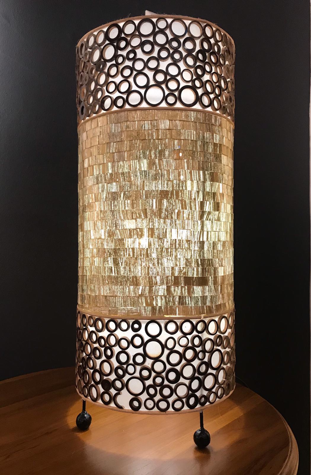 Elegante Hohe Mosaiklampen – In Gold, Rot und Weiß erhältlich, 3 Größenoptionen