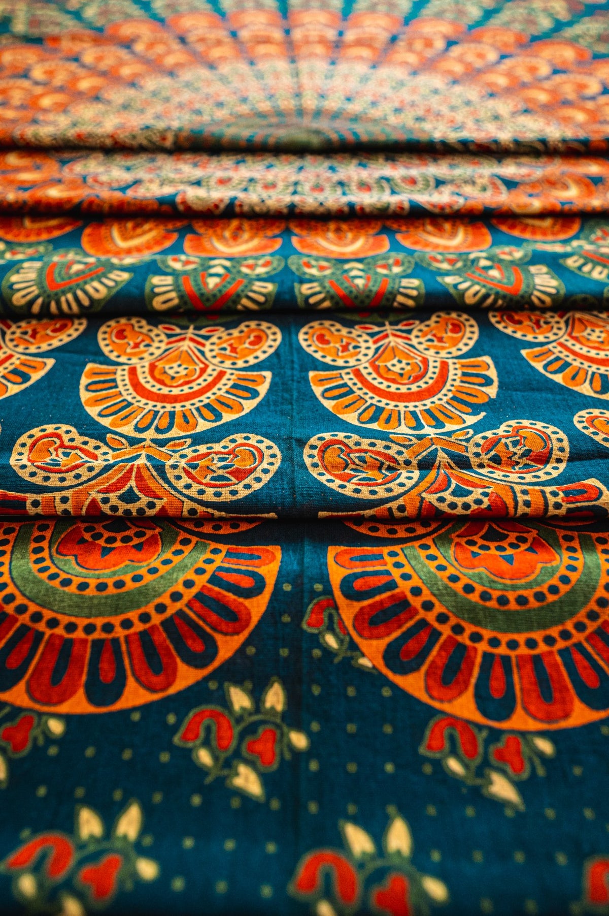 Wanddekoration aus 100% Baumwolle ca. 205 x 235 cm, Wandtuch für Zuhause, Strandtuch / großes Tapestry, Wandteppich Mandala