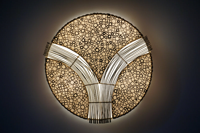 Runde Capiz-Wandleuchte | Stäbchen-Ring-V-Muster