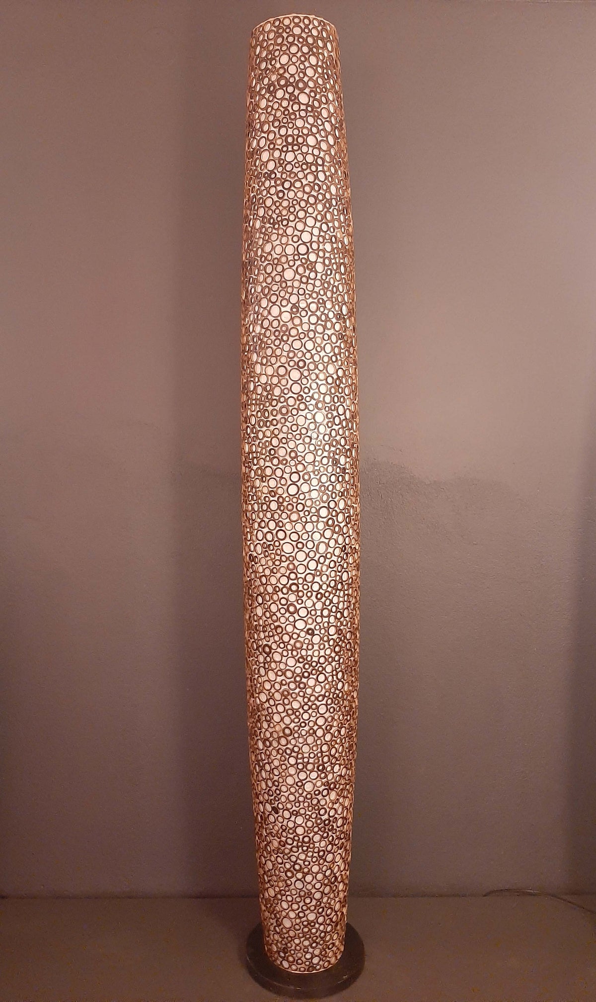 Beeindruckende Turmlampen, Stehlampen mit Ringmuster – In 4 Höhen erhältlich (70cm - 200cm)