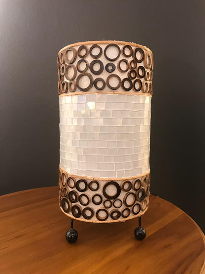 Elegante Hohe Mosaiklampen – In Gold, Rot und Weiß erhältlich, 3 Größenoptionen
