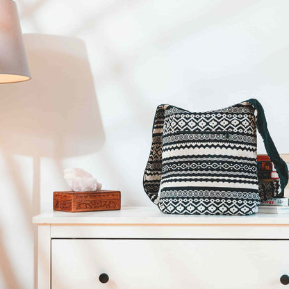 Aga’s Own Boho Umhängetasche - Festival Crossbody Handtasche für Damen, Ethnisch Baumwollschultertasche | Perfekt für Strandausflüge