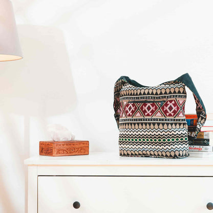 Aga’s Own Boho Umhängetasche - Festival Crossbody Handtasche für Damen, Ethnisch Baumwollschultertasche | Perfekt für Strandausflüge