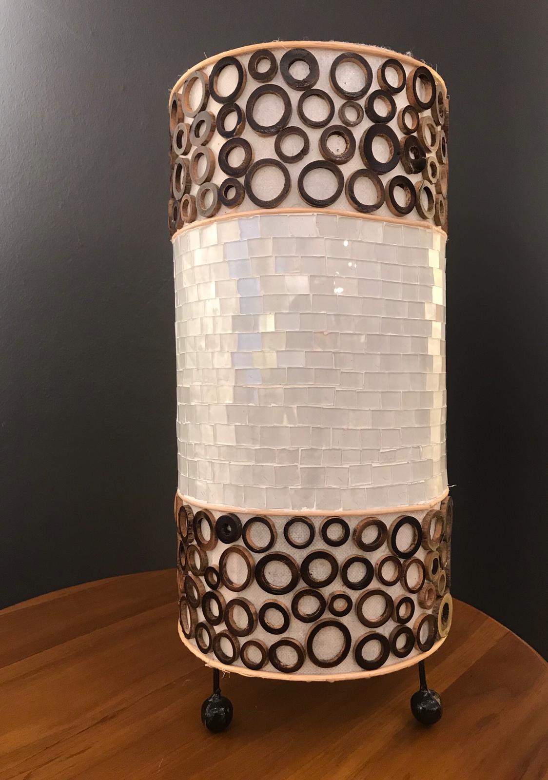 Elegante Hohe Mosaiklampen – In Gold, Rot und Weiß erhältlich, 3 Größenoptionen