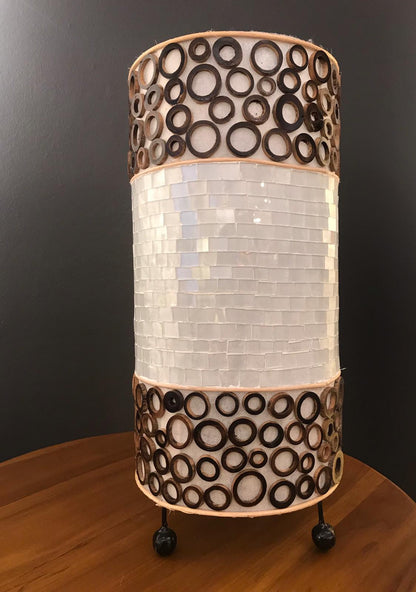 Elegante Hohe Mosaiklampen – In Gold, Rot und Weiß erhältlich, 3 Größenoptionen