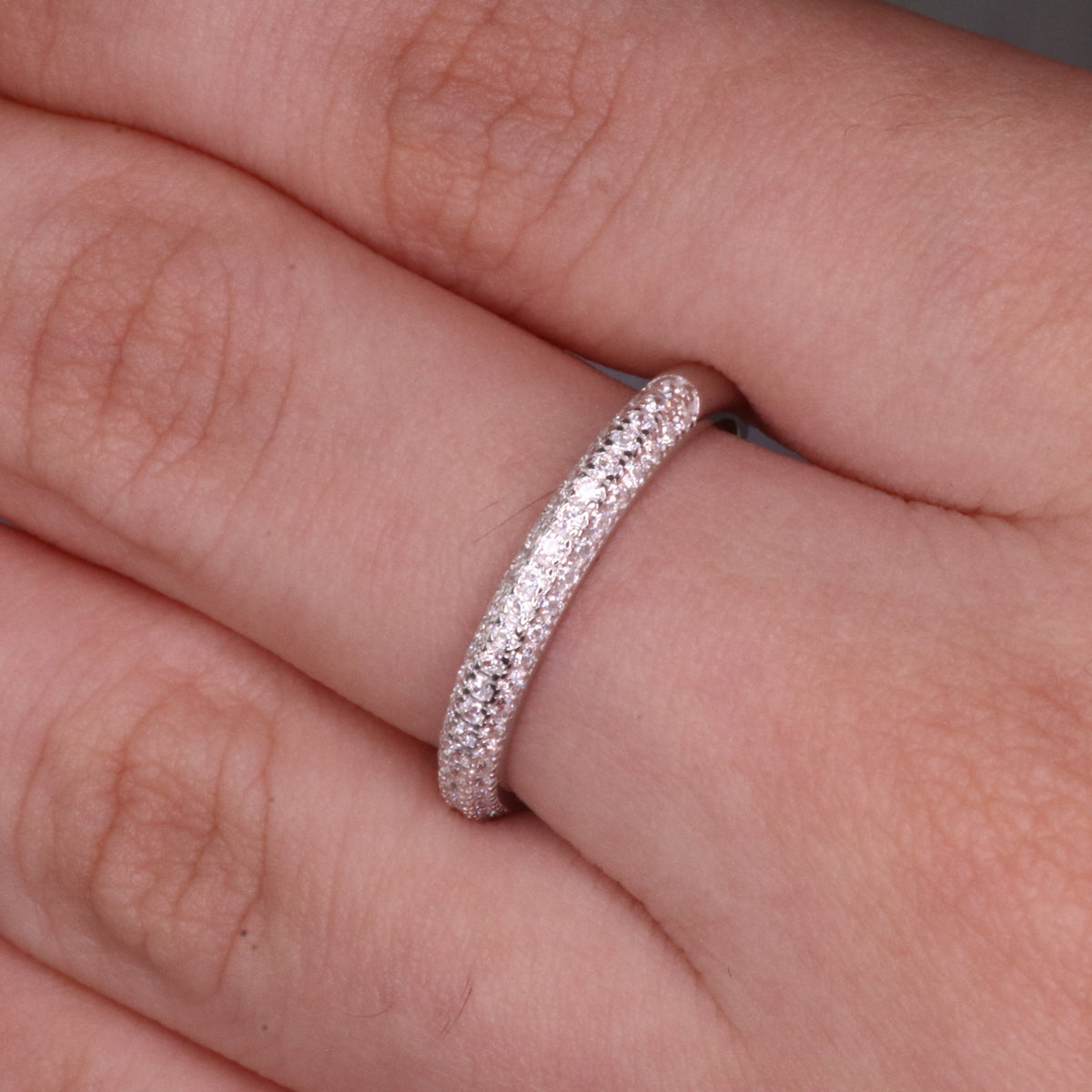 Aga’s Own Hypoallergene Zirkonia Silberringe - atemberaubender 925 Sterling Silberschmuck, Damenmode- Hochzeits, Verlobungs, Treue-Ringe- Silberne Zirkonia-Ringe- Das perfekte Geschenk für jeden Anlass