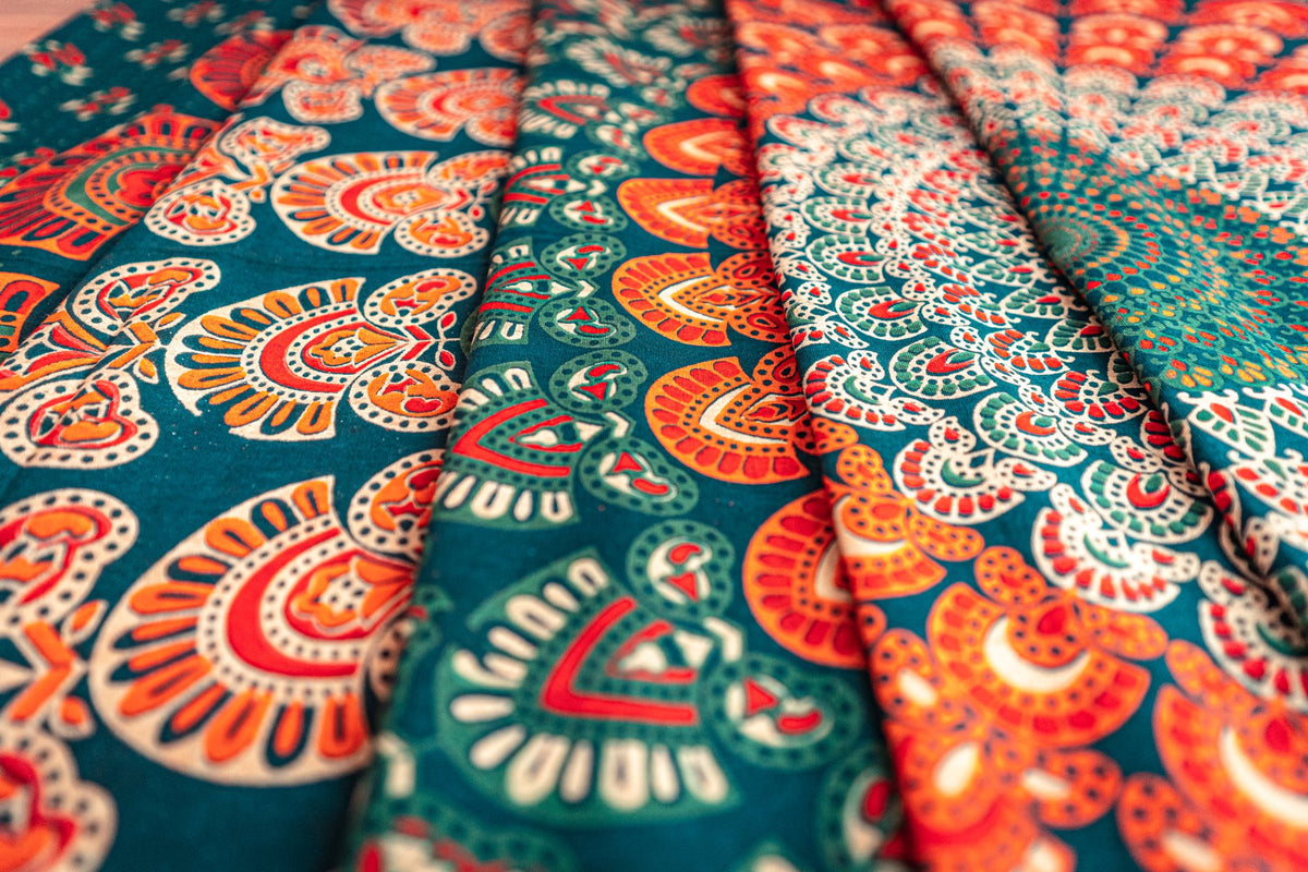 Wanddekoration aus 100% Baumwolle ca. 205 x 235 cm, Wandtuch für Zuhause, Strandtuch / großes Tapestry, Wandteppich Mandala