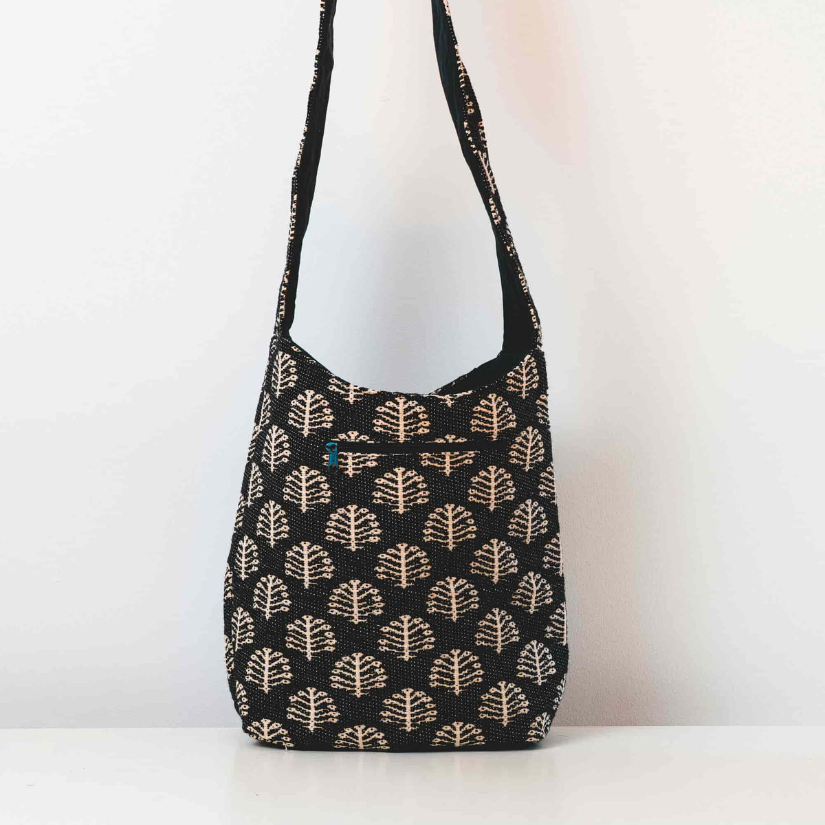 Aga’s Own Boho Umhängetasche - Festival Crossbody Handtasche für Damen, Ethnisch Baumwollschultertasche | Perfekt für Strandausflüge