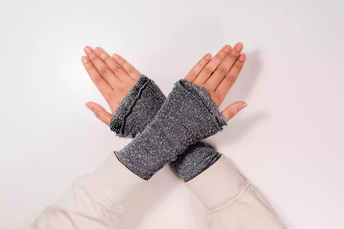 Winter Accessoire: Warme Stulpen Hell Grau - Hautfreundlich &amp; Atmungsaktiv
