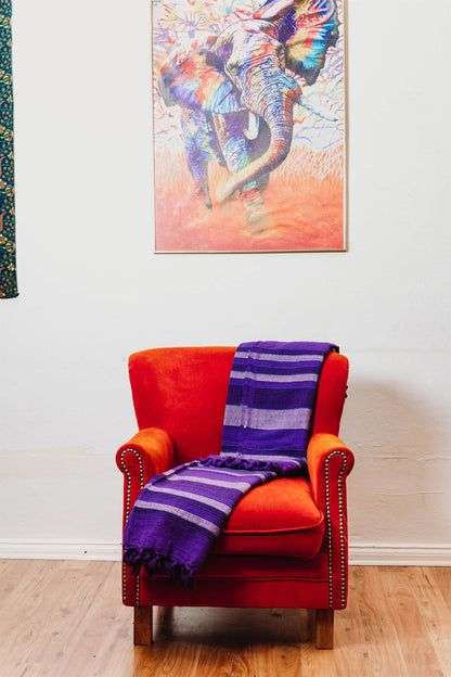 Tagesdecke/gestreifter Sofaüberwurf in verschiedene Farben 250 x 220cm handgewebt aus 100% Baumwolle – XXL-Größe mit Fransen